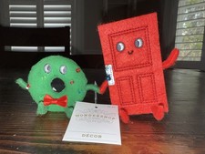 Target Wondershop Christmas Felt Duo Wreath and Door NWT 2024