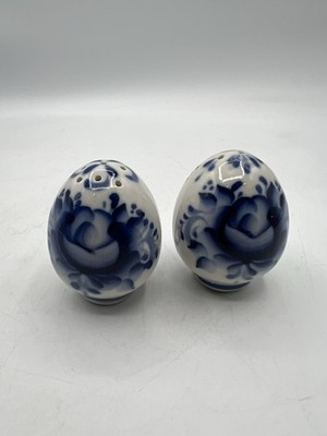 Russian Gzhel Porcelain Easter Egg Salt & Pepper Shakers Holders Hand-painted