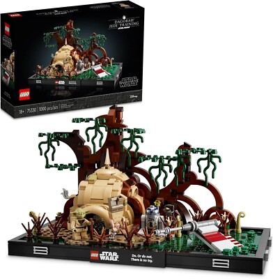 LEGO Star Wars Dagobah Jedi Training Diorama 75330 Set Complete with Yoda R2D2