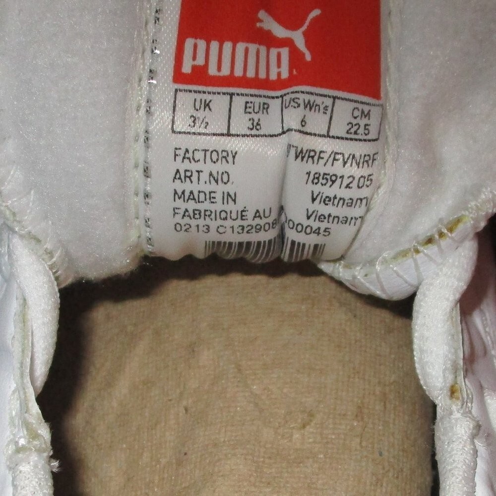 NEW  PUMA S2 QUILLTEC GOLF SHOES WHT/BLUE WOMENS  SIZE 6 # 604
