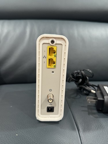ARRIS SURFboard SB8200 DOCSIS 3.1 10 Gbps Cable Modem - Picture 14 of 15