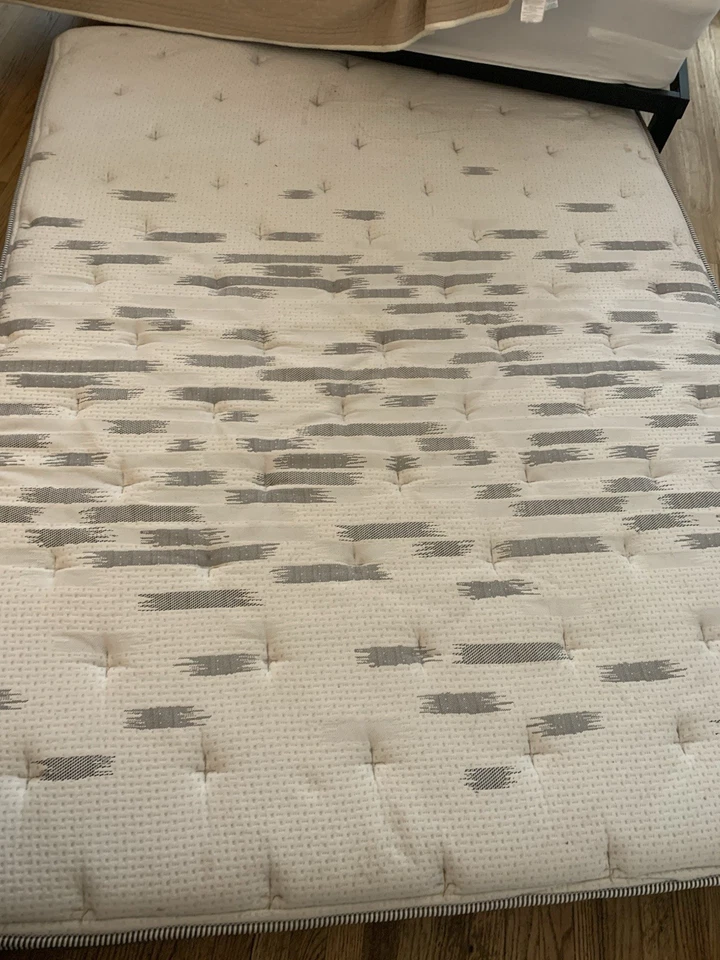 Colchón zinus queen 10 pulgadas Foto 2 de 3