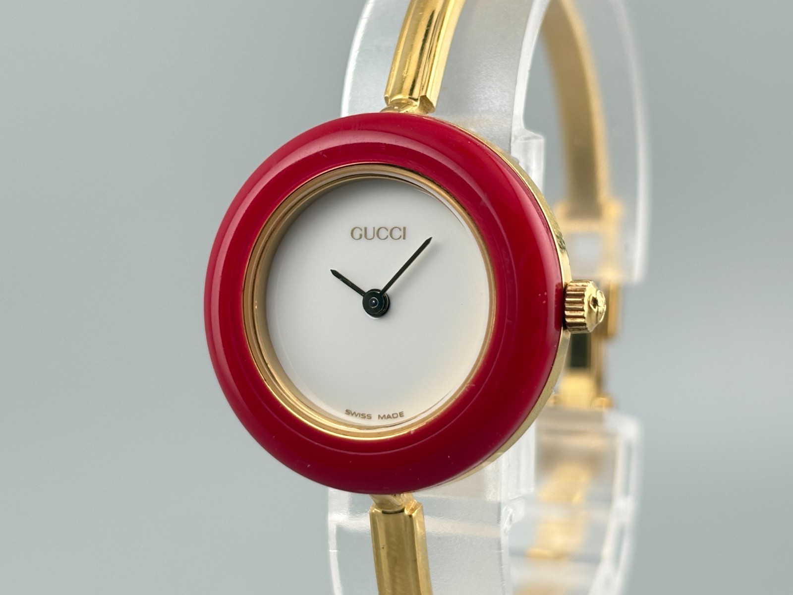[Very Good+5] Gucci Change Bezel Watch 11/12.2 Gold Plated Red Bezel Auth