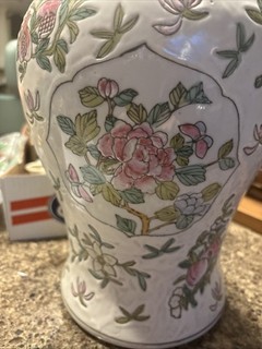 Vintage Chinese Hand Painted Famille Rose Tongzhi Macao Decorated Porcelain Vase