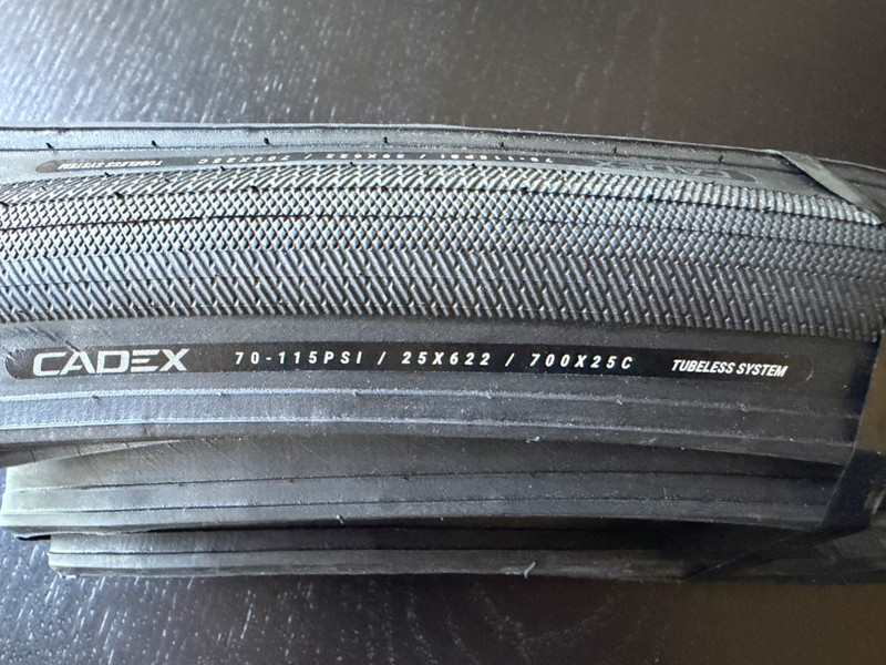 CADEX Classic Tubeless-Ready Road Bike Tire 700 x 25cm NEW, BLACK, Hookless