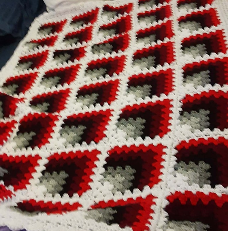 New Handmade  Granny Square Crochet Afghan Throw Blanket Lap 68"×42" Red Grey