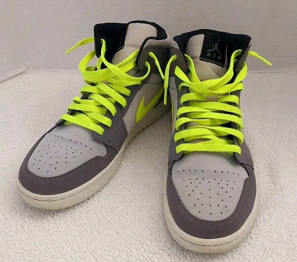 Preços baixos em Jordan 1 Mid Gunsmoke Volt | eBay