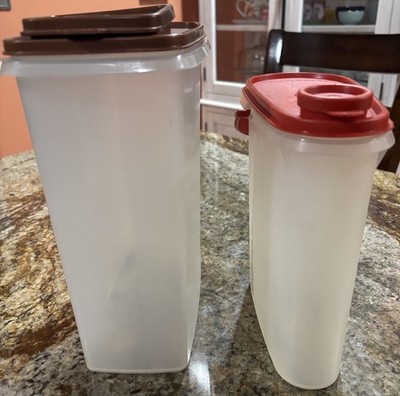 Tupperware Set Of 2 Beverage Buddy And Cereal Keeper