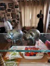 Vintage Pig Salt And Pepper Shakers *VERY RARE*Gorgeous Pair*