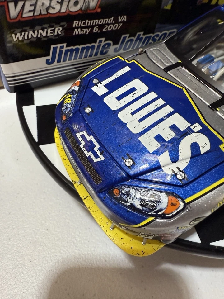 RARO* Jimmie Johnson #48 Lowe’s Richmond Carrera Ganar CUNA 2007 1/24 Diecast Foto 4 de 4