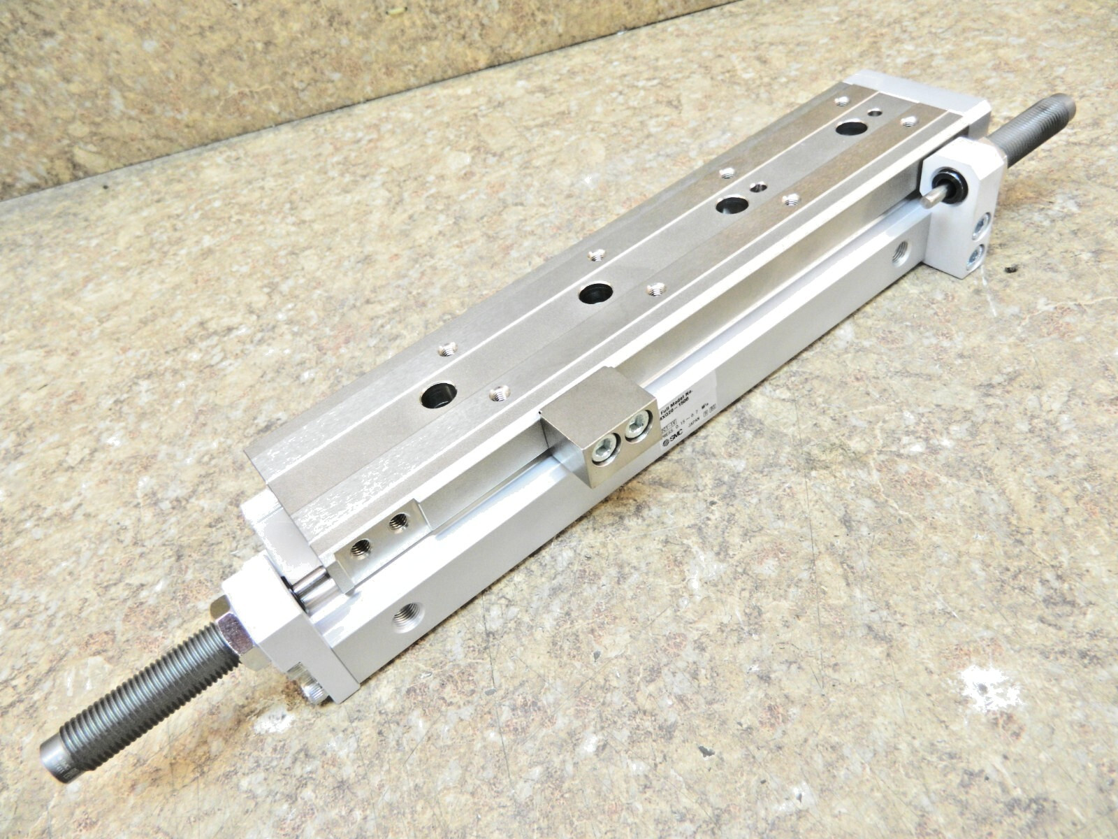 SMC MXQ20-150B 20 MM Bores X 150 MM Stroke Precision Slide Table