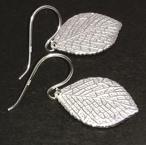 leaf drop earrings, solid Sterling Silver, detailed, new, gift box. - Picture 4 of 7