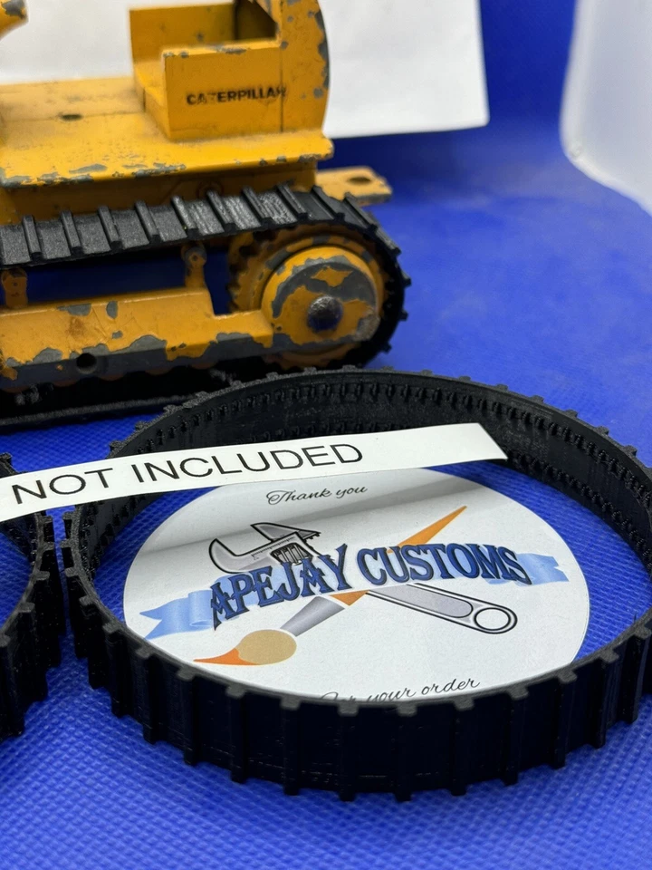 1 PAIR OF NEW TRACKS FOR VINTAGE ERTL CATERPILLAR D-6 CRAWLER/DOZER  1/24 SCALE - Image 3 of 4