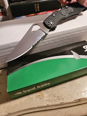 byrd Cara Cara 2 8Cr13MoV Stainless Combination Drop Point Black Pocketknife