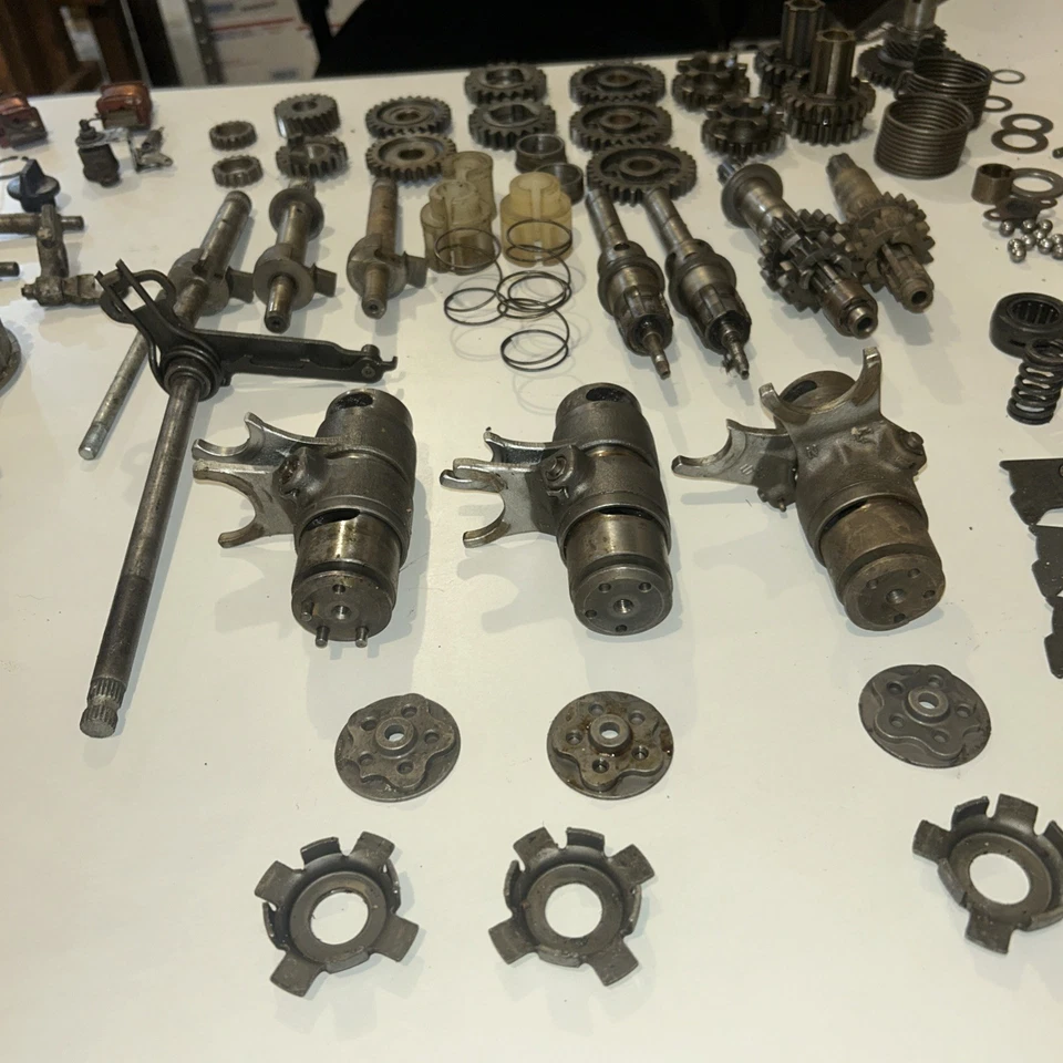 SUZUKI TC90 BLAZER JUEGO DE ENGRANAJES DE TRANSMISIÓN EJE DE TAMBOR DE CAMBIO EMBRAGUE LOTE DE PIEZAS Foto 4 de 4