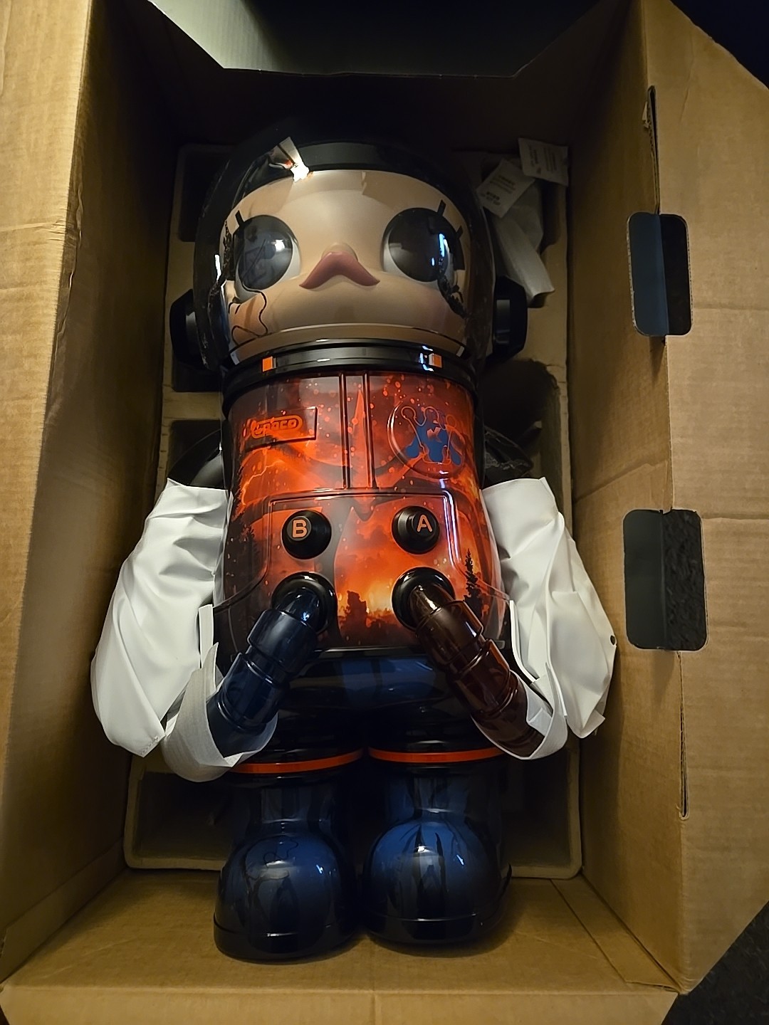 Mega Space Molly 1000% Stranger Things