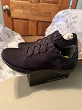 UA New in box Solid Black Women light Weight ...