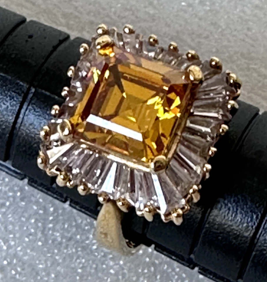 Anillo de cóctel 18 kgp piedra preciosa color citrino desconocido, piedras blancas/claras Foto 4 de 4