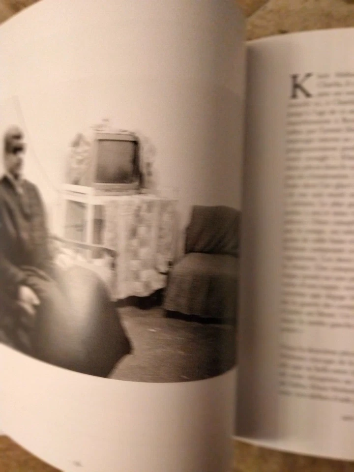 TAREK CHARARA; A l'ombre de Chatila TBE, magnifiques photos, relié avec jaquette - Photo 4/4