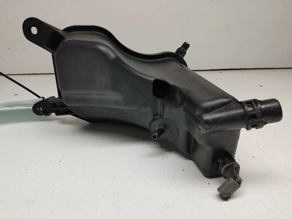 BMW 650I E63 2007 conjunto de depósito de refrigerante Foto 4 de 4