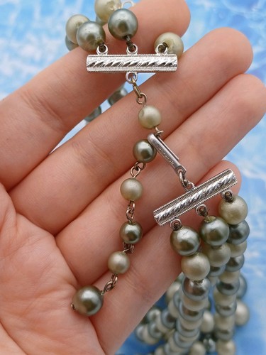 Vintage Layered Hong Kong Two Tone Green Imitation Pearl Beaded Necklace - Picture 12 of 14