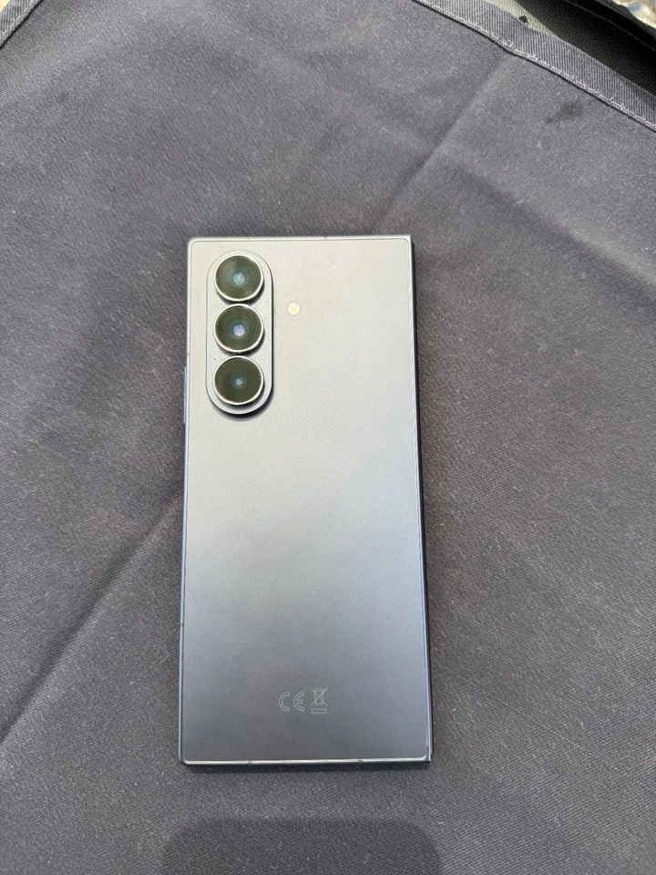 Samsung Galaxy Z Fold7 · 1TB, photo 3 of 5