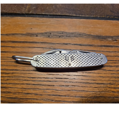 1965 Camillus Vintage Pocketknife 4 Blades Can Bottle Opener