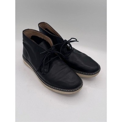 Johnston & Murphy Youth Black Leather Chukka Boots with Contrast Sole -Youth 4.5