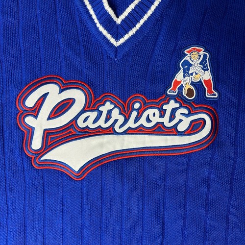 Wear by Erin Andrews Women NFL Patriots Retro Vneck Sweater Blue Size Medium - Picture 4 of 10