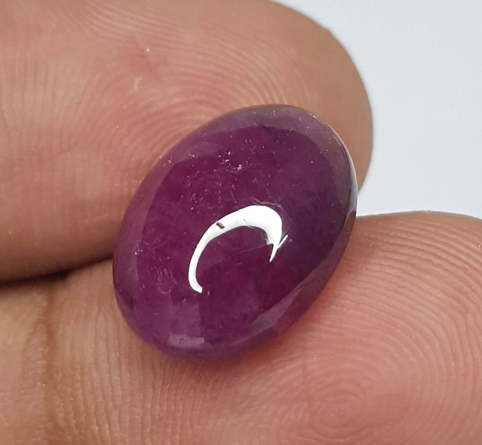 10.37 Ct Natural Mozambique Mines Oval Shape Smooth Pigeon Red Ruby Cabochon - Image 4 of 4