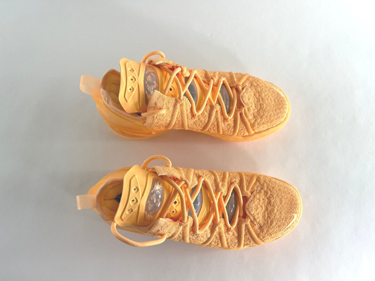 Nike LeBron 18 Melon Tint Sisterhood Men's Size 5 Women`s Nike LeBron 18 Melon Tint Sisterhood Men's Size 5 Women`s