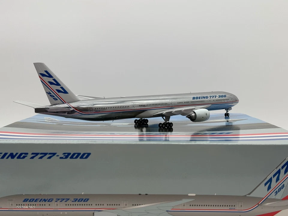 JC Wings 1:200 House Colors Boeing 777-300ER N5014K Lanzamiento XX2237 Foto 2 de 2