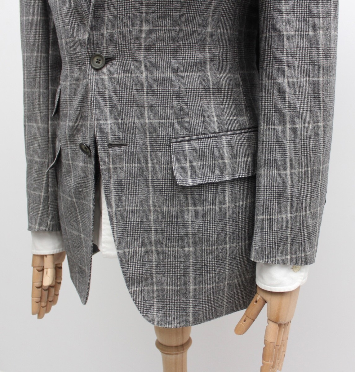Men's TOM FORD Wool Cashmere Plaid 3-Piece Suit Jacket Men's TOM FORD Wool Cashmere Plaid 3-Piece Suit Jacket