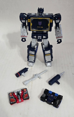 Transformers Soundwave Nemesis Bridge Premium Finish Complete