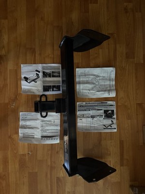 BRAND  NEW Trailer Hitch-Class III 2 In. Receiver Hitch Curt Manufacturing 13065