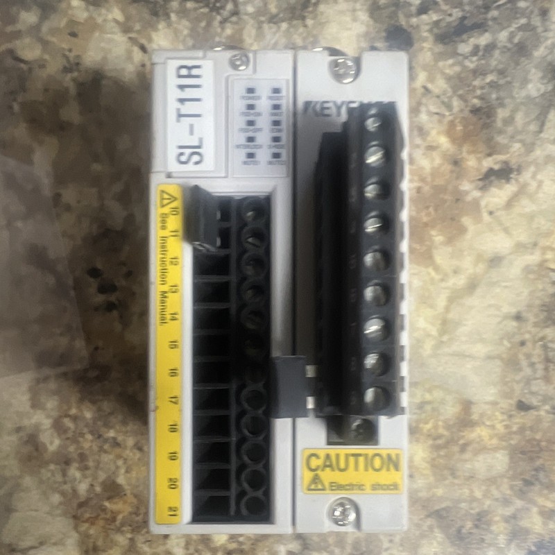 KEYENCE SL-T11R Safety Relay DC 24V 0.1A Indicator Light Plastic Contact