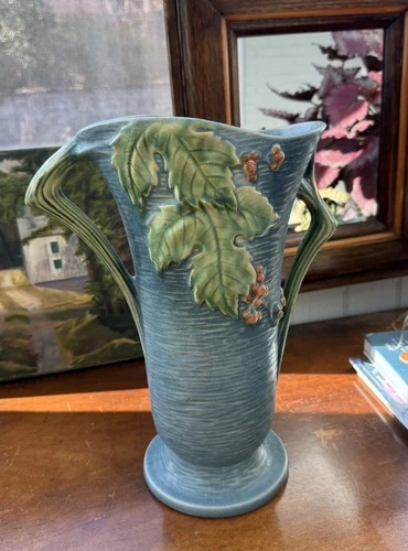 1940s ROSEVILLE ART POTTERY VASE BLUE BUSHBERRY 2 TWIG HANDLES 12.25”