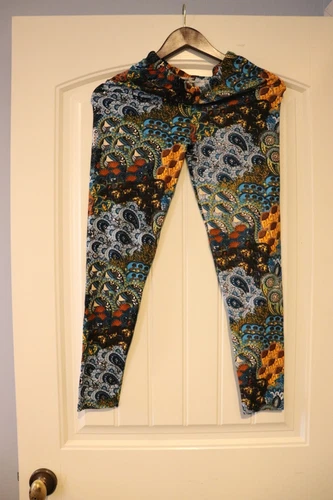 VIV Collection Women's One Size Regular Leaf Print Night Legging Pant Multicolor