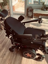 Quantum Q6 Edge Power Wheelchair