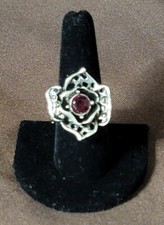 Glowing Gardens Red Paparazzi Ring Flower