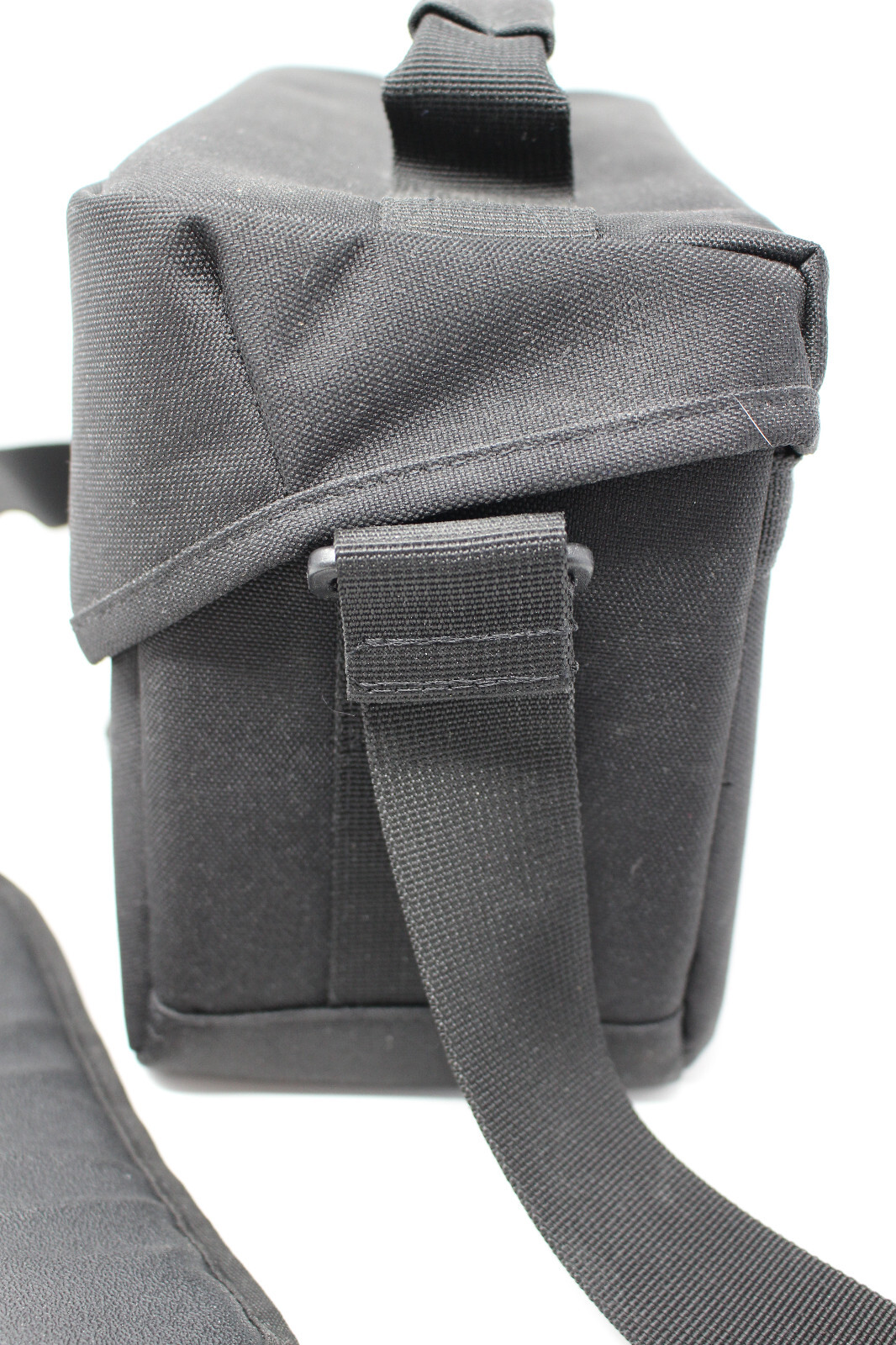 Canon EOS DSLR Camera and Gadget Bag 100ES Adjustable Shoulder Strap