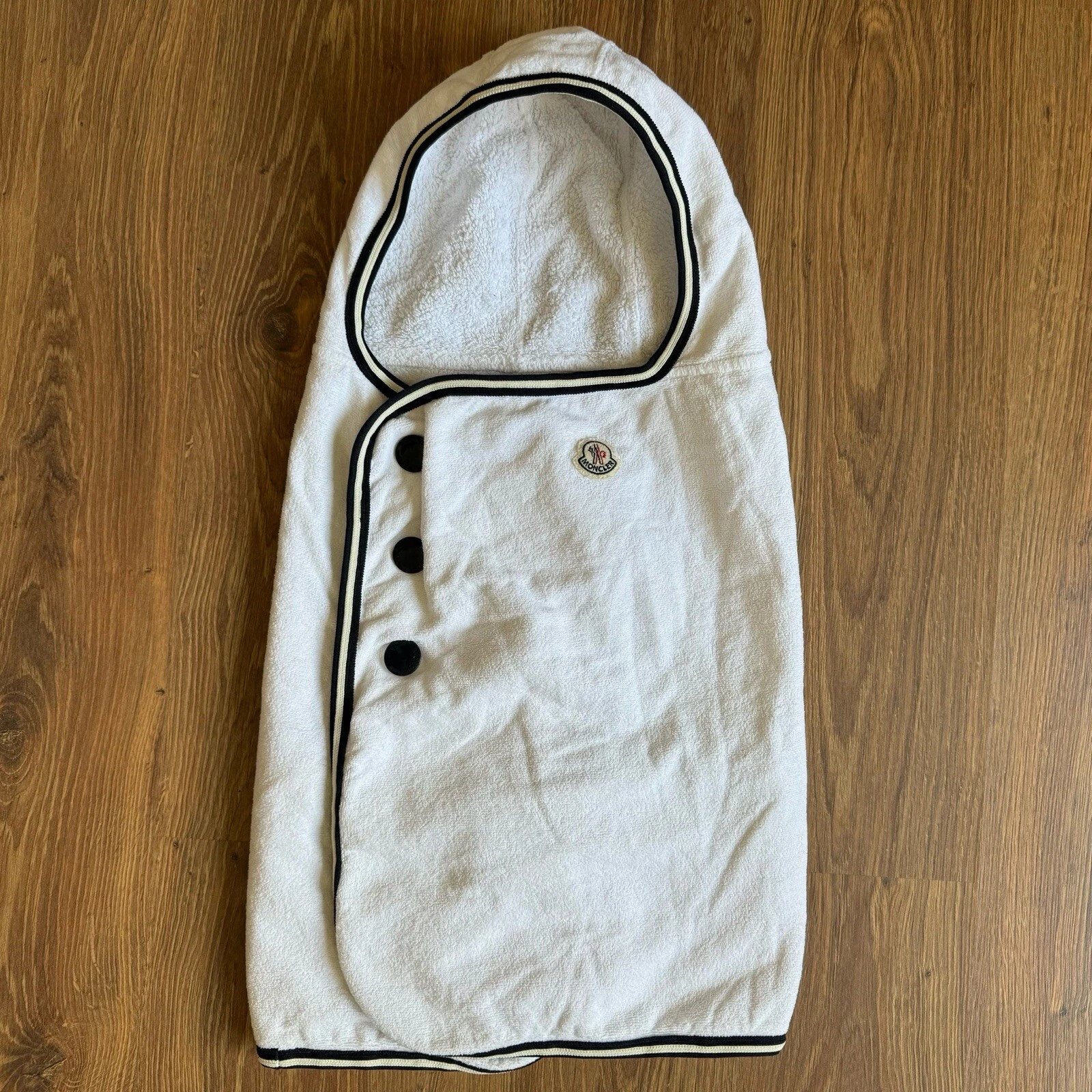 Vintage Moncler Baby Hooded Towel
Opens in a new window or tab