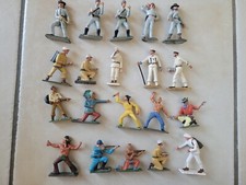 Lot Figurines STARLUX Indiens Soldats Militaires Cow Boys - En Casse -