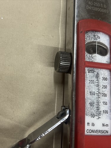 Snap On 1/2" Drive SAE Adjustable Torque Wrench - TQR250E - W/Case - Picture 8 of 20