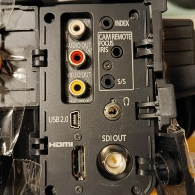 Panasonic AG-AF105 AVCCAM Camcorder Low Hours 210h with
