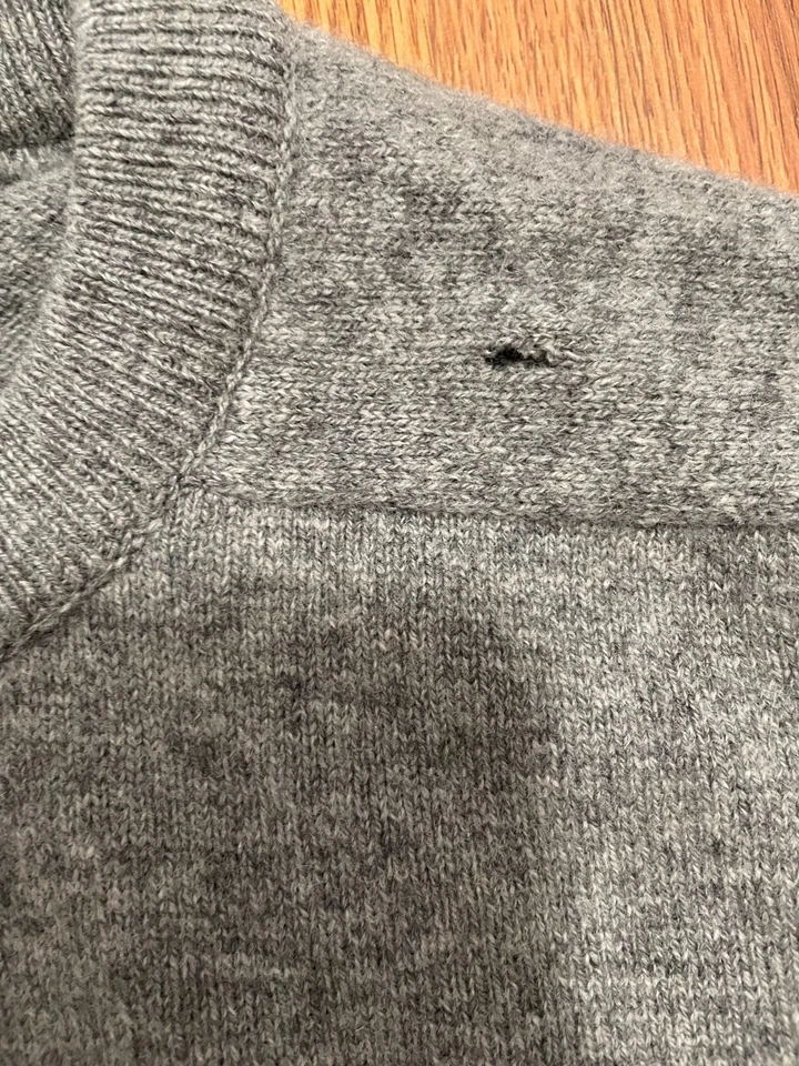 Suéter Lyle & Scott Para Hombres XL Gris Cuello Redondo Pura Lana Nueva Hecho en Escocia De Colección Foto 3 de 4