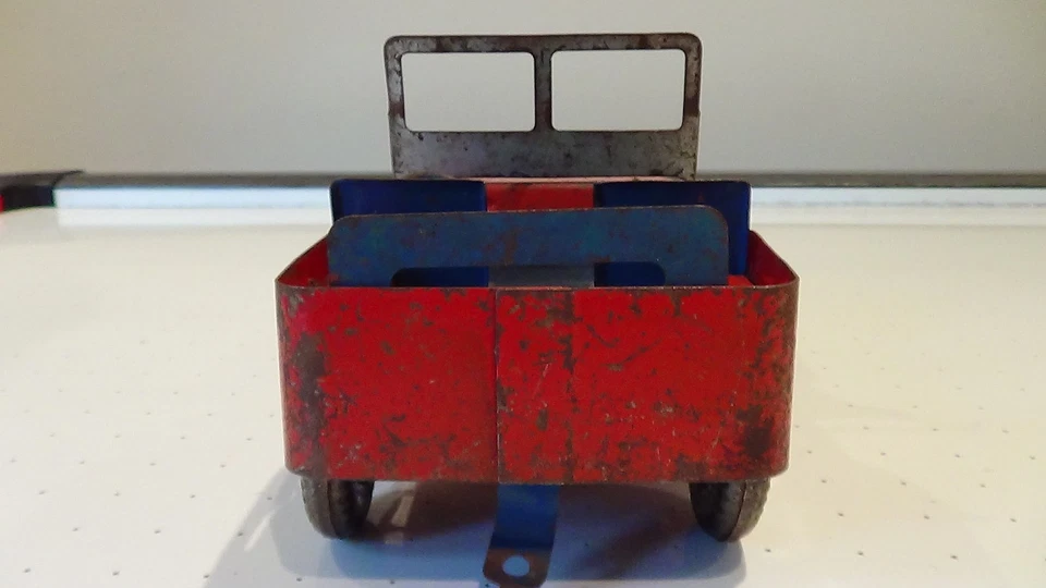 1940 vintage Marx Willys Jeep CJ rodas de metal aço prensado vermelho azul amarelo - Imagem 4 de 4