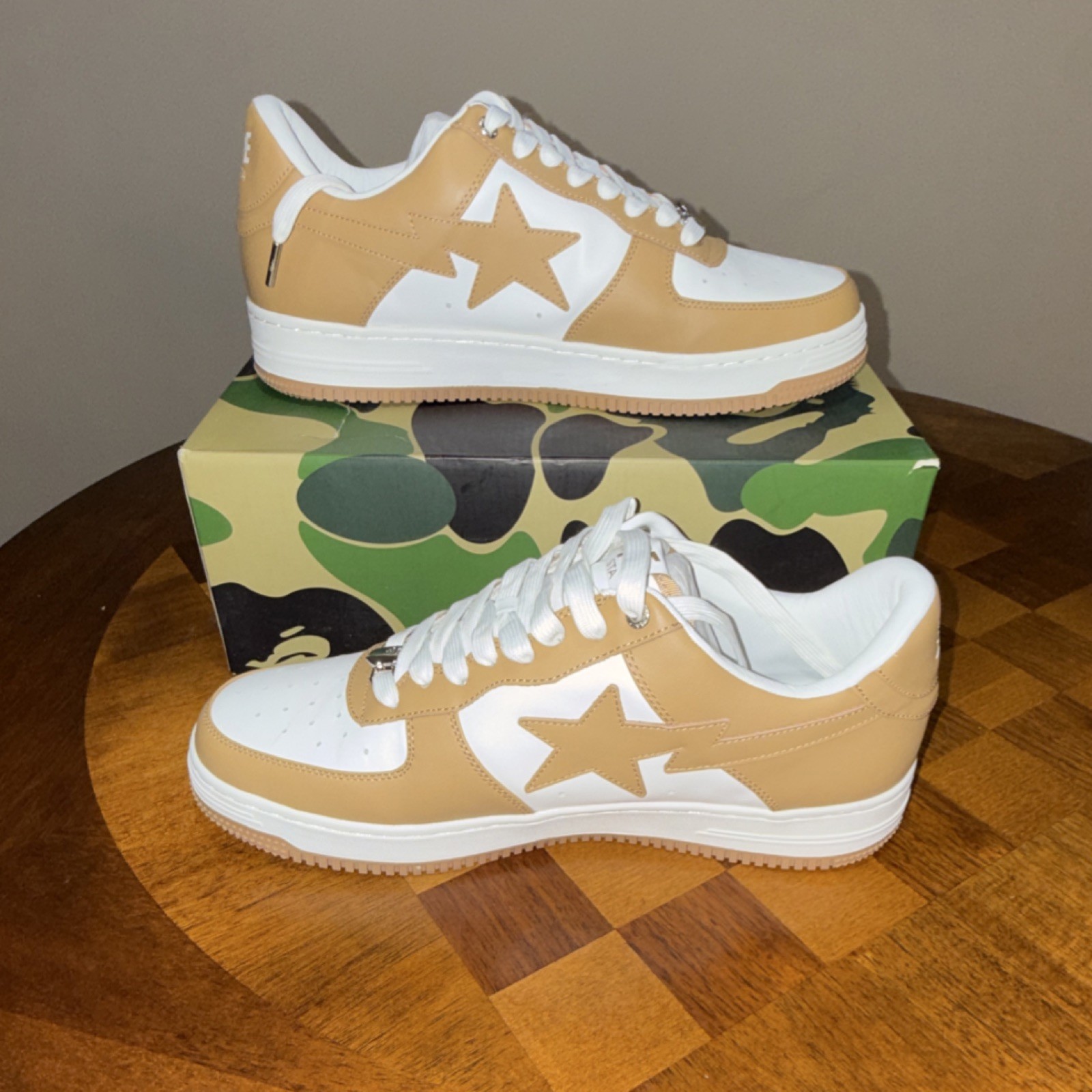 A Bathing Ape Bapesta Beige White Men's Low Top Leather Sneaker 1J70191007 thumbnail 2