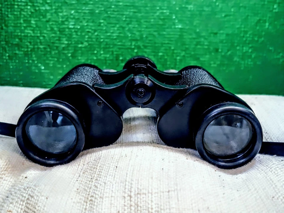 Винтажный широкоугольный бинокль Super Zenith 10x35 6,5° — отличное состояние  - Изображение 2 из 4