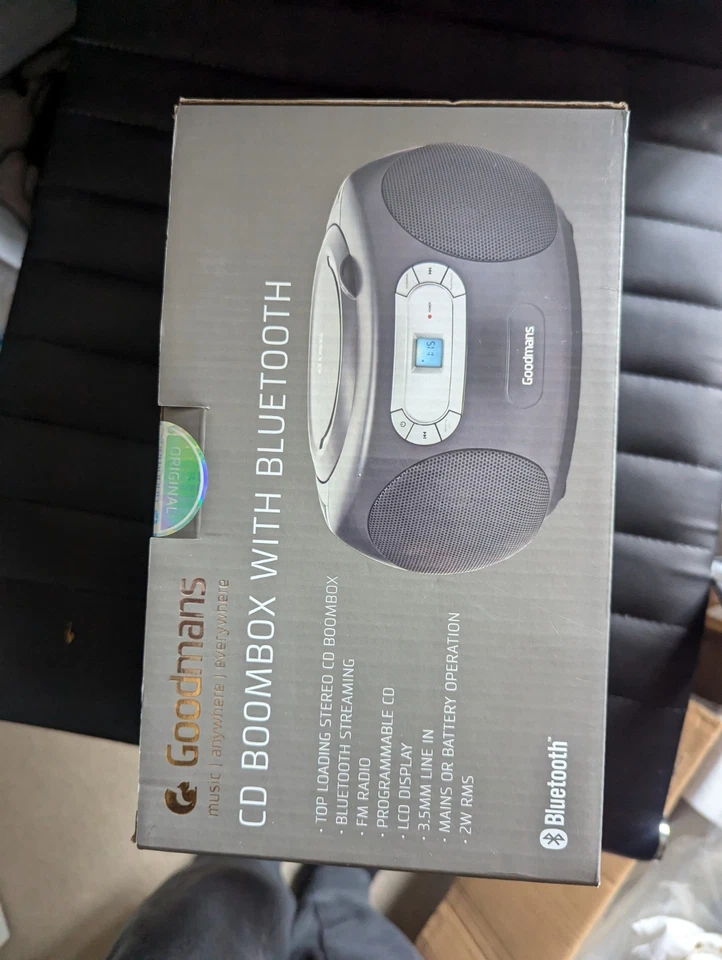 Goodmans CD Retro Boombox FM Radio Mains OR Battery Bluetooth - Black - Image 3 of 4